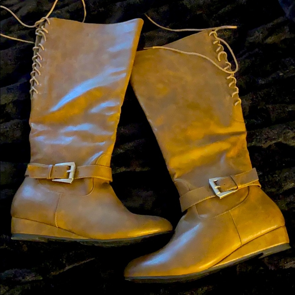Brand new Brown faux leather boots